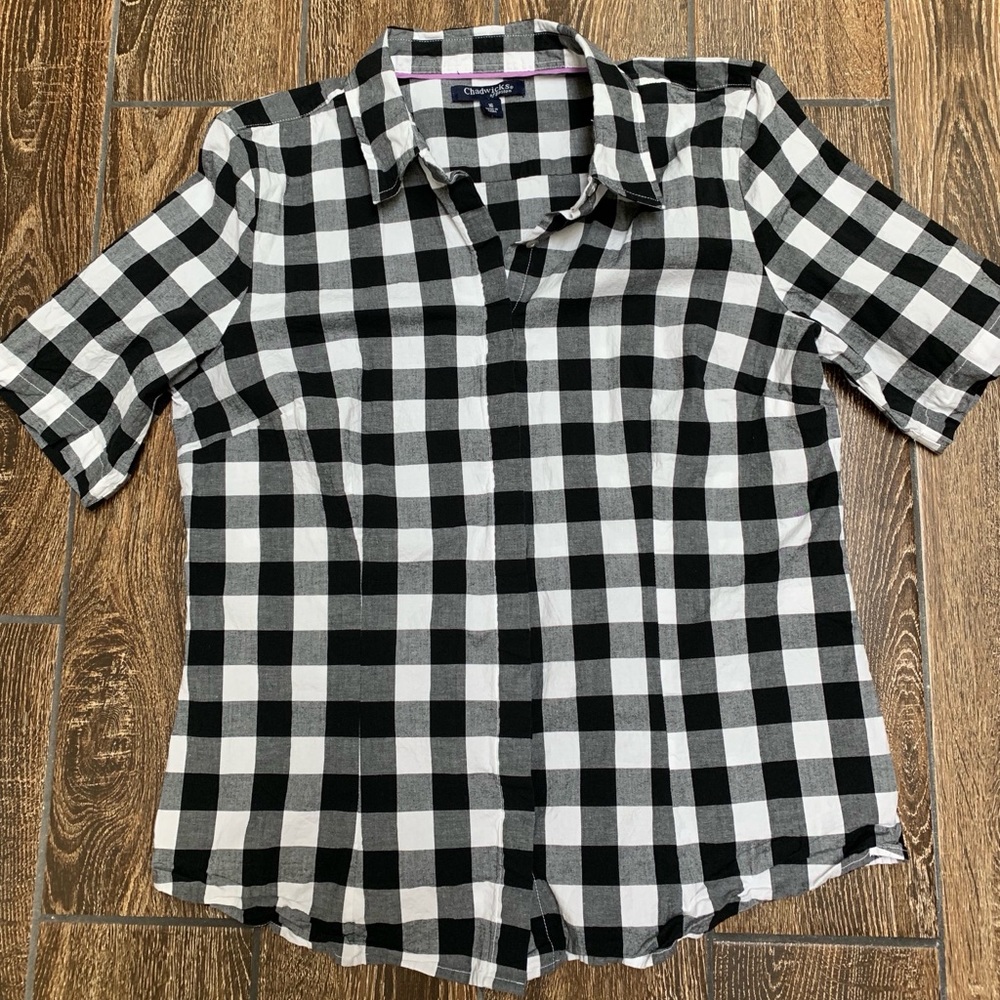 Chadwick’s Gingham elbow sleeve button up blouse